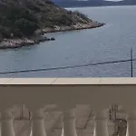Apartment Ivan By The Sea Tribunj (Sibenik-Knin)