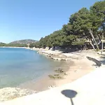 Ivan By The Sea Apartment