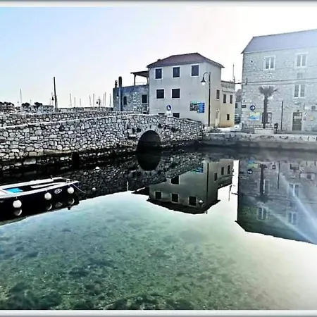Apartmani Ivan Just By The Beach * Tribalj