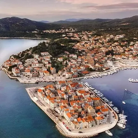 Διαμέρισμα Apartmani Ivan Just By The Beach