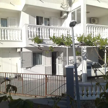 Ivan By The Sea Apartment Tribunj (Sibenik-Knin)