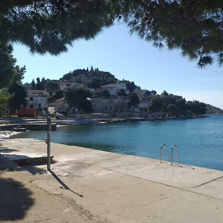 Ivan By The Sea 公寓 Tribalj