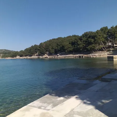Apartmani Ivan Just By The Beach Διαμέρισμα Tribalj