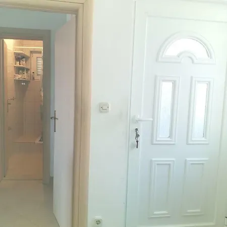Διαμέρισμα Apartmani Ivan Just By The Beach *