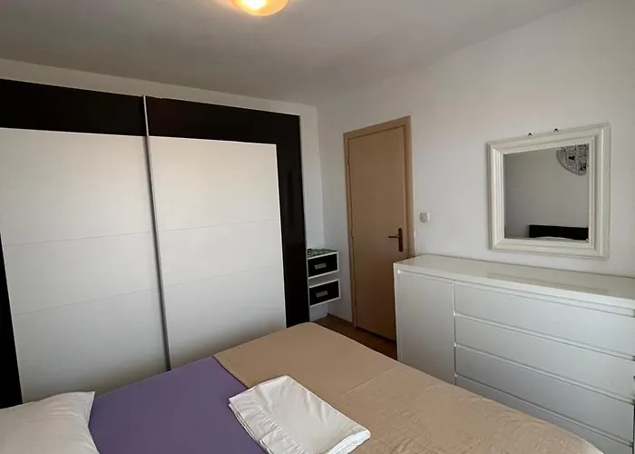 Ivan By The Sea Apartment