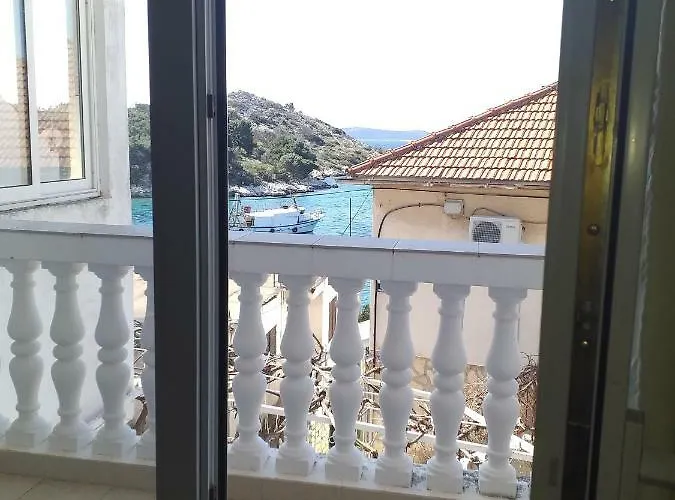 Ivan By The Sea Apartment Tribunj (Sibenik-Knin)