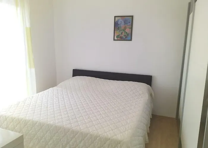 Ivan By The Sea Apartment *